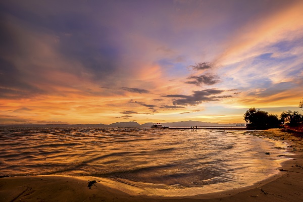 10 汪汪積水光連空，得疊細紋晴漾紅.jpg