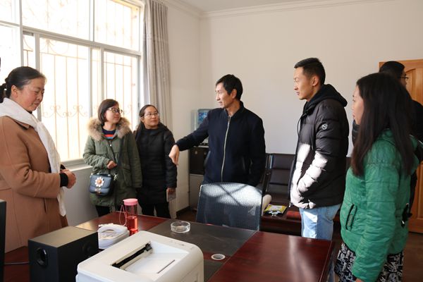 縣紀委副書記與新轉隸人員溝通交流_副本.jpg 縣紀委副書記與新轉隸人員溝通交流_副本.jpg