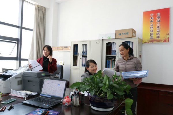 鏡頭圖3.jpg 鏡頭圖3.jpg