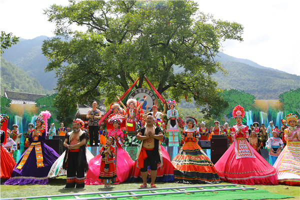 核桃祭（李燦美 攝）_副本.jpg