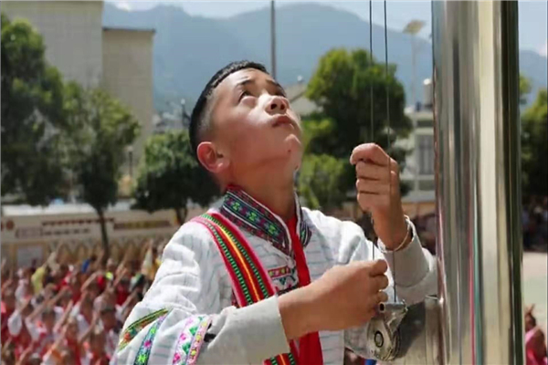 旗手升國旗1.jpg 旗手升國旗1.jpg