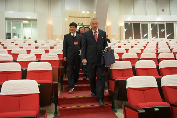 3 步入會場.jpg 3 步入會場.jpg