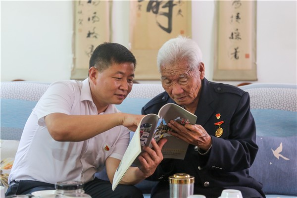 【紀檢人?鏡頭】瑞麗:開展“唱紅歌獻禮建黨100周年”主題黨日活動