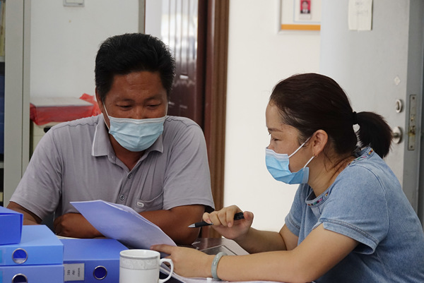 【紀(jì)檢人?鏡頭】梁河紀(jì)檢監(jiān)察機(jī)關(guān)疫情防控一線監(jiān)督在行動(dòng)