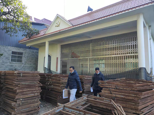 【紀(jì)檢人?鏡頭】田間地頭接力不斷傾聽(tīng)民意