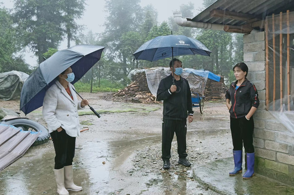 【紀檢人·鏡頭】盈江：一線走訪，聽民聲、察民情