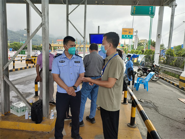 【紀(jì)檢人·鏡頭】瑞麗丨在一線持續(xù)推動(dòng)“清廉云南”建設(shè)七個(gè)專項(xiàng)行動(dòng)走深走實(shí)